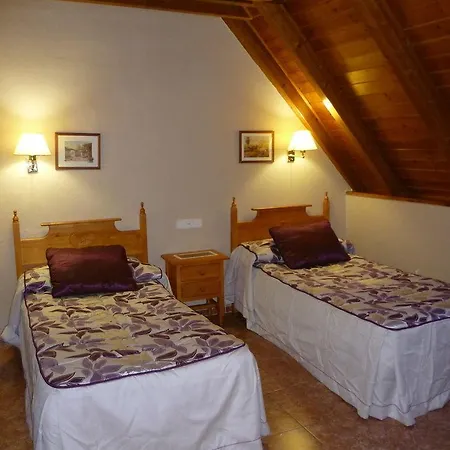 Hotel Escuils 3*