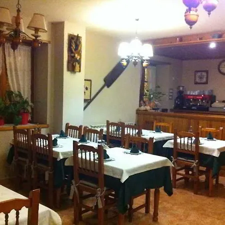 Escuils Hotel 3*