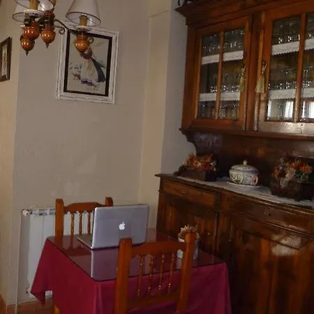 Hotel Escuils 3*