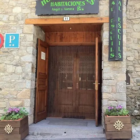 Escuils Hotel